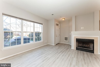 5039 Anchorstone Dr unit 5039, Woodbridge, VA 22192 - photo 7