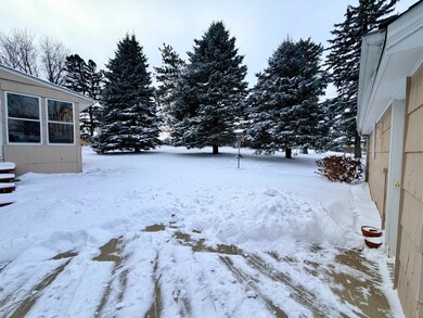 303 Lakehill Dr, Worthington, MN 56187 - photo 7