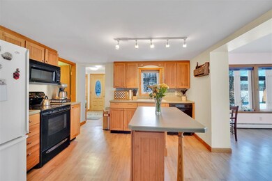 107 Arrowhead Lake Rd, Fairfax, VT 05454 - photo 4