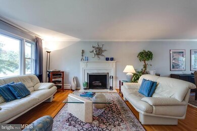 1036 Carper St, McLean, VA 22101 - photo 5