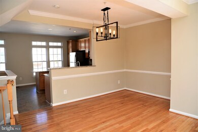 9123 Aventon Ct, Lorton, VA 22079 - photo 7