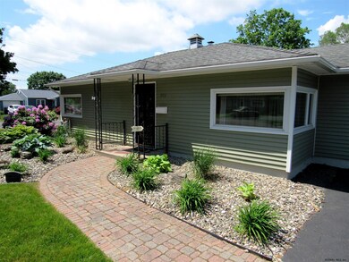 322 Eastern Ave, Rensselaer, NY 12144 - photo 2