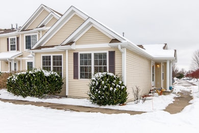 4255 Eisenhower Ln unit 15, Ames, IA 50010 - photo 2