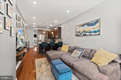 2115 Carpenter St unit 1, Philadelphia, PA 19146 - photo 4