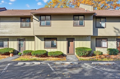 28 Hudson Heights Dr, Poughkeepsie, NY 12601 - photo 5