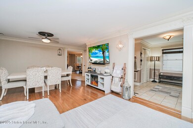 121 3rd St, Staten Island, NY 10306 - photo 6