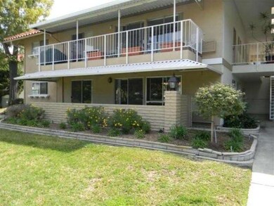 801 Ronda Mendoza unit B, Laguna Woods, CA 92637 - photo 3