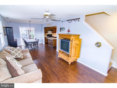 22 Saddle Ln, Swedesboro, NJ 08085 - photo 5