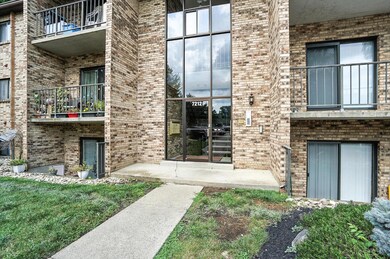 7212 Creekview Dr, Cincinnati, OH 45247 - photo 5