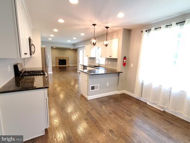 914 Tuckerton Rd, Reading, PA 19605 - photo 4