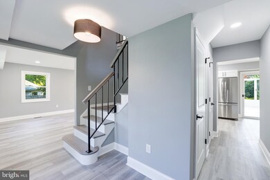 4425 Miniature Ln, Fairfax, VA 22033 - photo 6