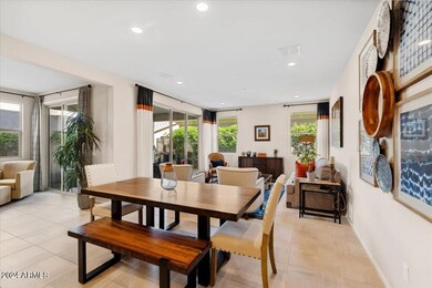 03-Dining Room