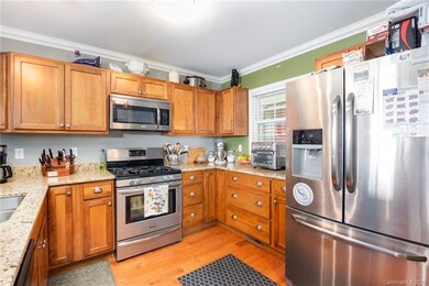 75 Rotunda Cir, Asheville, NC 28806 - photo 4