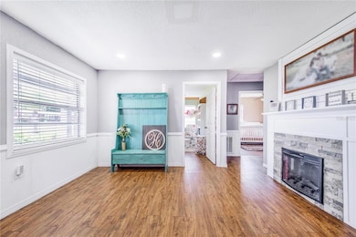 498 W 7th St, Frostproof, FL 33843 - photo 7