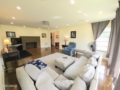 562 South St, Daytona Beach, FL 32114 - photo 7