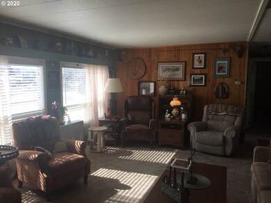 412 10th St, Prairie City, OR 97869 - photo 4