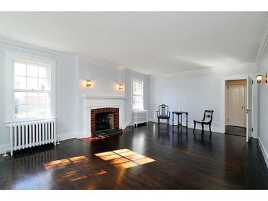 376 Broadway, Newport, RI 02840 - photo 3