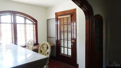 3915 Warwick Ave, Cincinnati, OH 45229 - photo 5