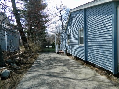 176 Hibiscus Ave, Weymouth, MA 02188 - photo 2