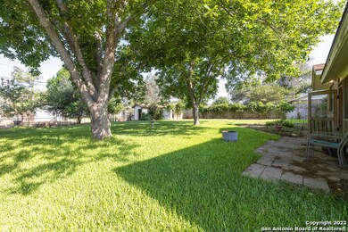 203 Crestwood Dr, Fredericksburg, TX 78624 - photo 3