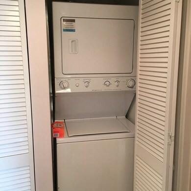 2820 W Arthur Ave unit 3, Chicago, IL 60645 - photo 5