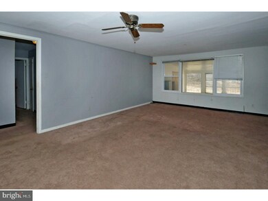 1010 W Heather Rd, Oreland, PA 19075 - photo 7