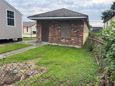 627 Forstall St, New Orleans, LA 70117 - photo 5