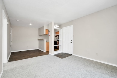7700 W Airport Blvd unit 902, Houston, TX 77071 - photo 7