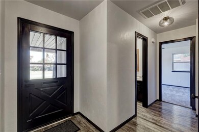 4304 NW 56th Terrace, Oklahoma City, OK 73112 - photo 5