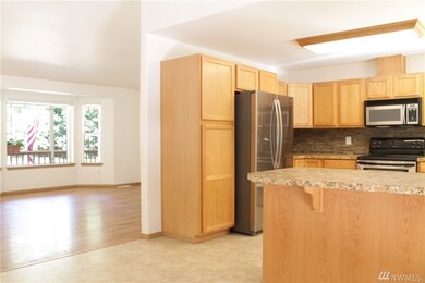 21709 Beachside Dr SE, Yelm, WA 98597 - photo 4