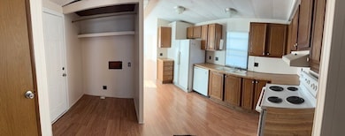 3030 Centaurus Way, Granbury, TX 76048 - photo 4