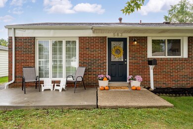 583 Daventry Ln_MLS_04