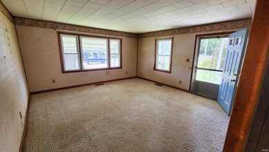 328 B St NE, Linton, IN 47441 - photo 7