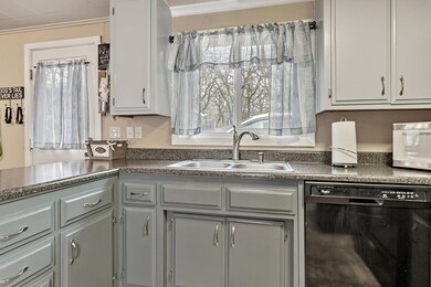 11548 Blackwell Rd, Central Point, OR 97502 - photo 6