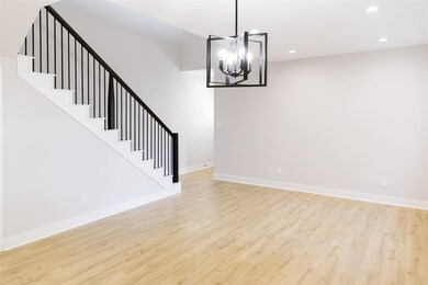 7940 Dyer St, Houston, TX 77088 - photo 5