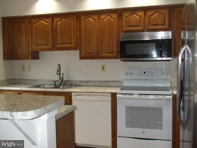 15832 Erwin Ct, Bowie, MD 20716 - photo 6