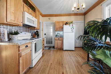 8 Cottage St, Milbridge, ME 04658 - photo 5