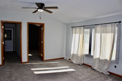 306 3rd St, Blairsburg, IA 50034 - photo 4