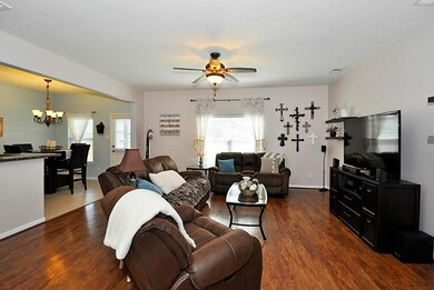 11806 Belle Ct, Pinehurst, TX 77362 - photo 3