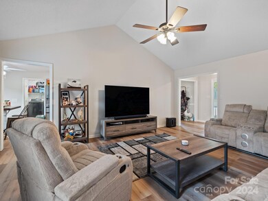 242 Cross Rd, Clover, SC 29710 - photo 4