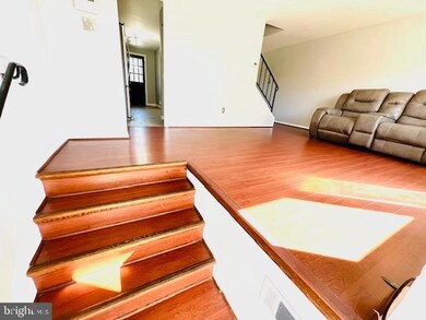 972 Regina Dr, Halethorpe, MD 21227 - photo 2