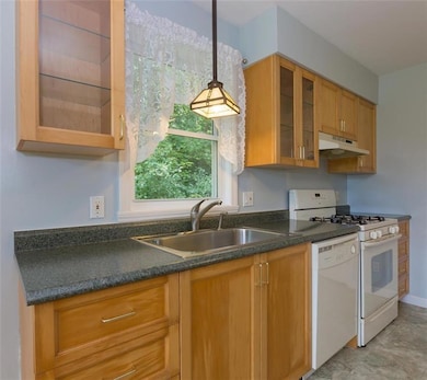 6 Acadia Ln, Freeport, ME 04032 - photo 6