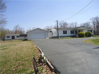 372 Elm St, Manchester, TN 37355 - photo 2