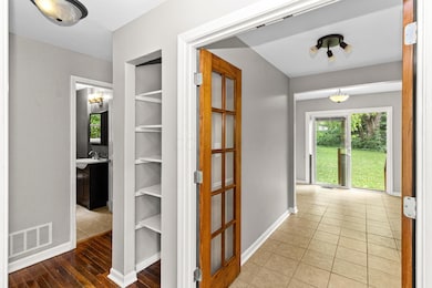 5542 Emerson Ave, Worthington, OH 43085 - photo 4