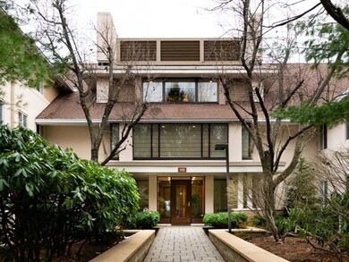 232 Allandale Rd unit 2C, Chestnut Hill, MA 02467 - photo 2