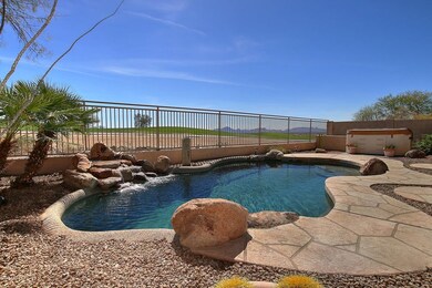 Sparkling pool/water feature