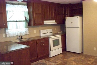 413 Trenum Dr, Keyser, WV 26726 - photo 4