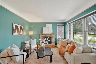 4015 39th Place, Des Moines, IA 50310 - photo 6