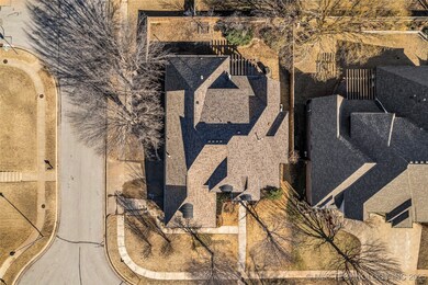 Lovely neighborhood w/pool, playground + Club Hous