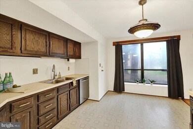 10D Fairway Rd, Reading, PA 19607 - photo 3